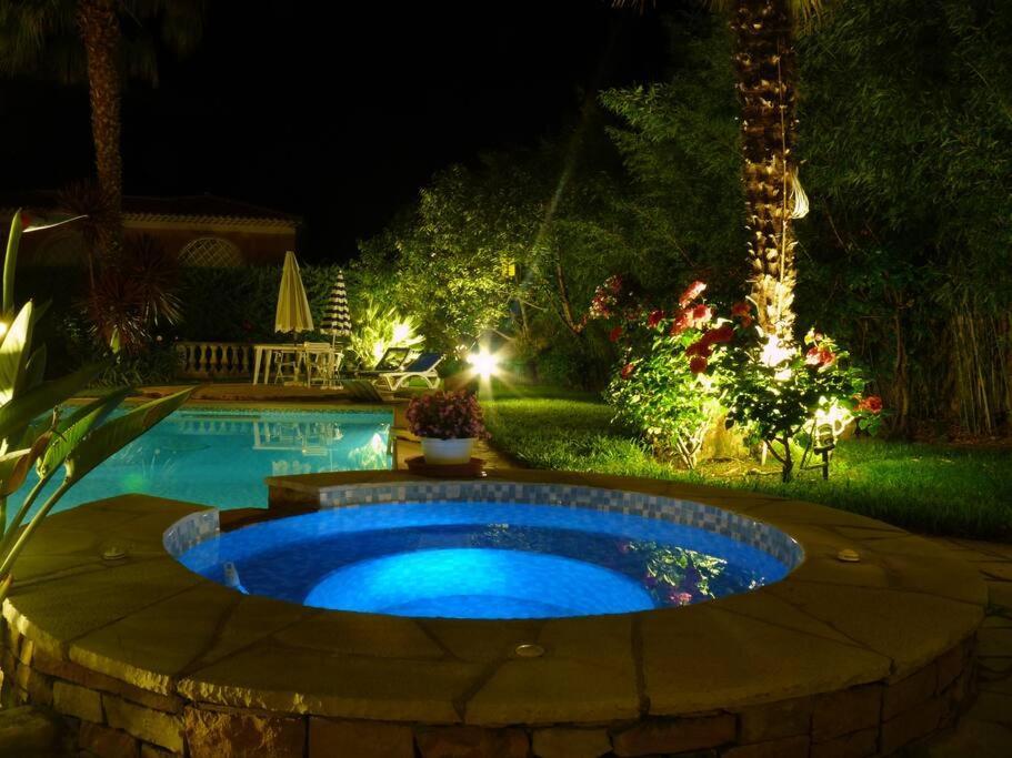 Dans De Charme, Piscine, Proche Apartamento