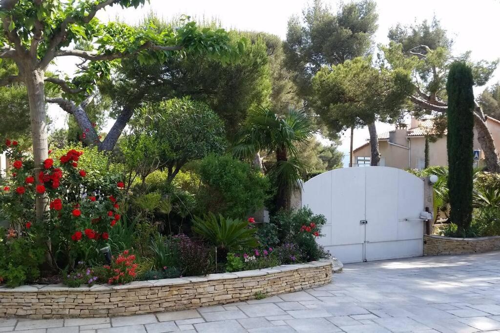 Dans De Charme, Piscine, Proche Appartement