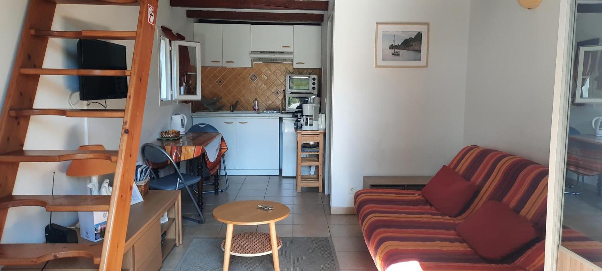 Appartement Dans De Charme, Piscine, Proche